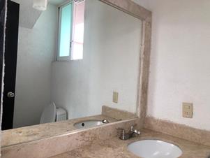 5298w.jpg
