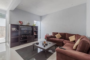 6704j.jpg