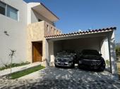 7368
